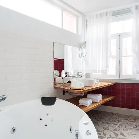 Konukevi The Bohemian Place 4*